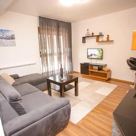 아파트 Gorstak Jahorinko 자호리나